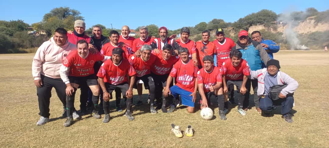 Todo el fútbol amateur: Resultados y tablas de Pasión Futbolera, Leafase y CyAC